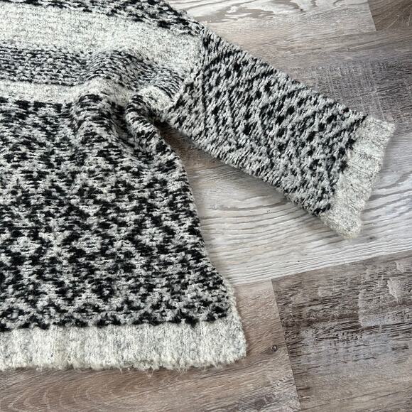 Moth Anthropologie Black White Knit Mock Neck Oversized Sweater S - Picture 3 of 7